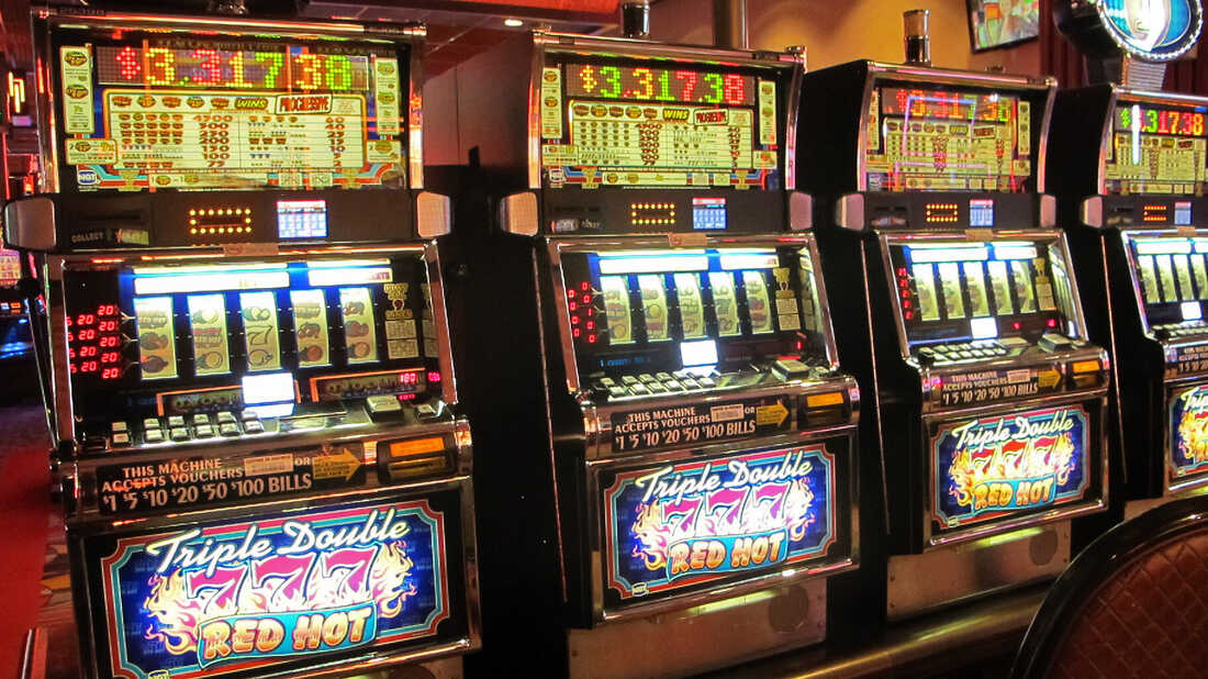 Taking Advantage of Slot Machines Online – Winning Slot Machines